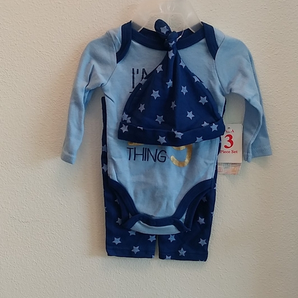 Boy's 3 piece set - Picture 2 of 4